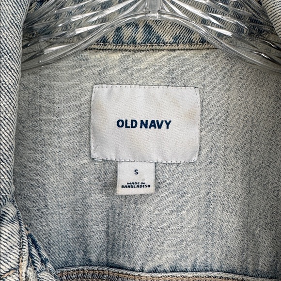 5/$20 Old Navy distressed light wash jean jacket, size S, with patches. - Picture 2 of 7